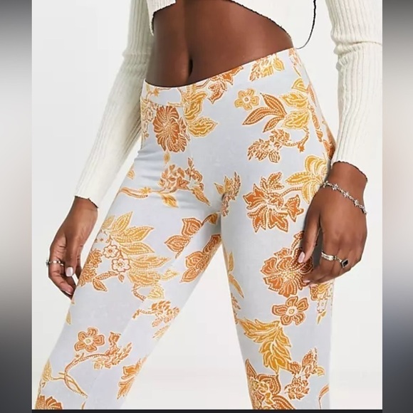 Free People Make A Statement floral flare leg pants - Picture 2 of 8
